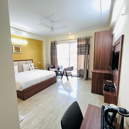 Hotel The Luxe 18 - Golf Course Road Gurgaon Eksteriør bilde