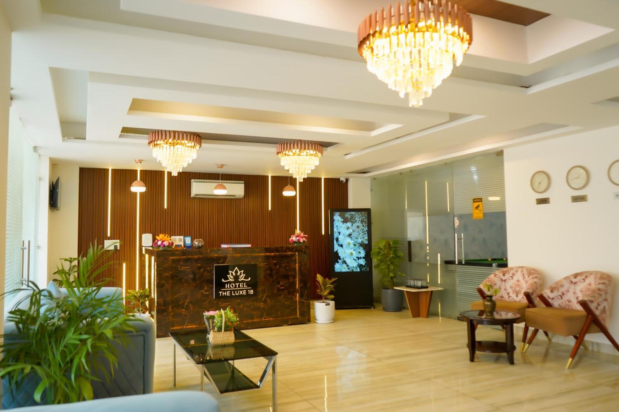 Hotel The Luxe 18 - Golf Course Road Gurgaon Eksteriør bilde