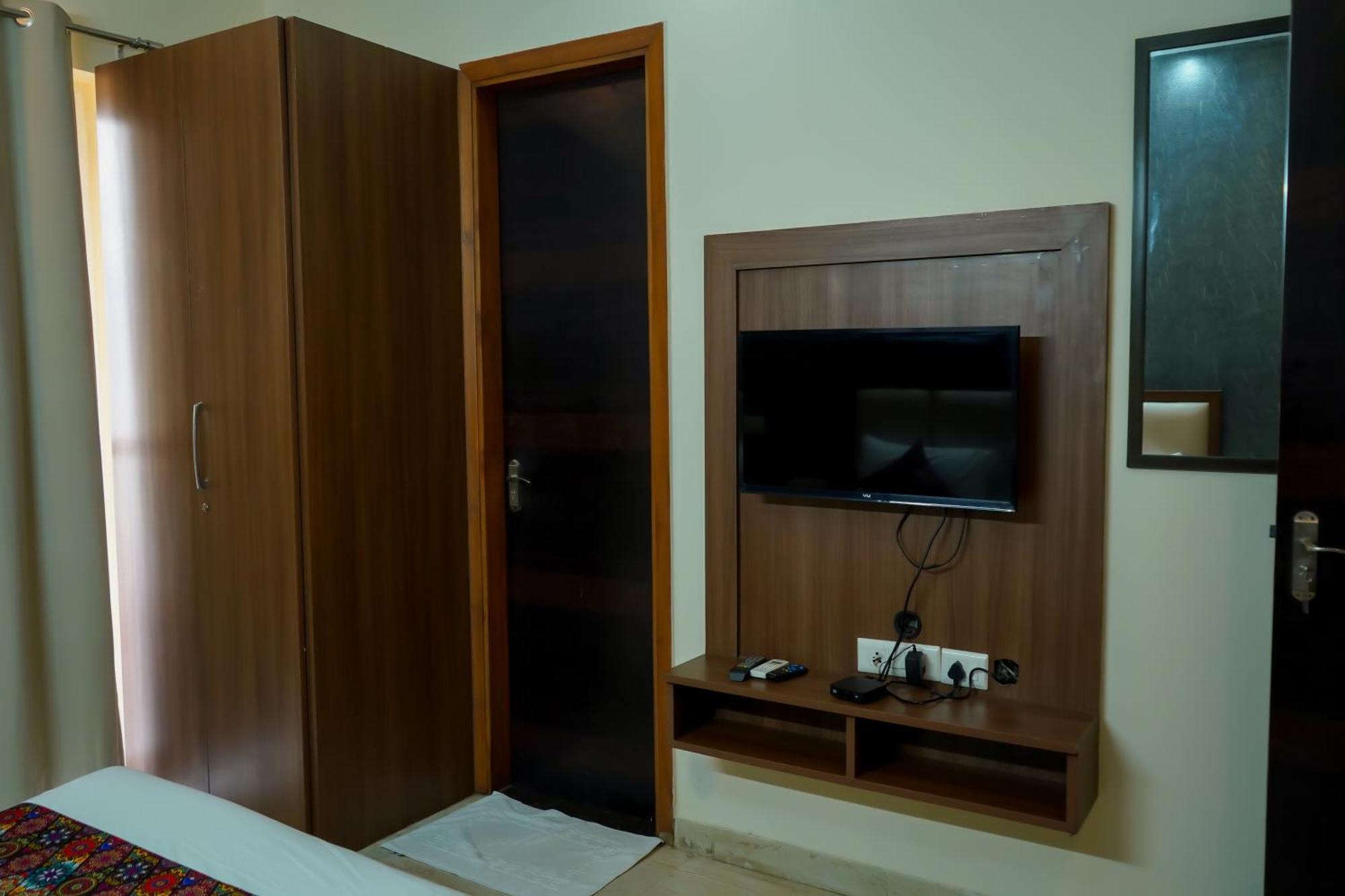 Hotel The Luxe 18 - Golf Course Road Gurgaon Eksteriør bilde